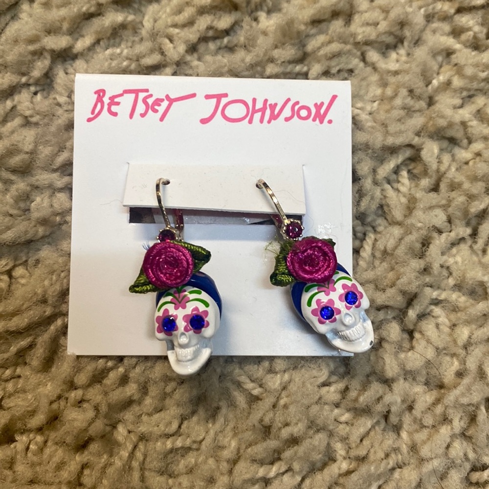 Betsey Johnson Skull Earrings